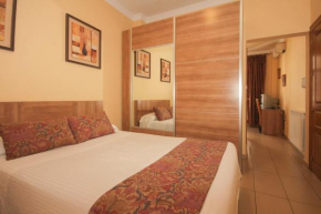 Отель Hostal Costa Azul  Гренада